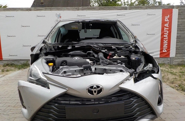 Toyota Yaris cena 20900 przebieg: 54408, rok produkcji 2019 z Łask małe 407